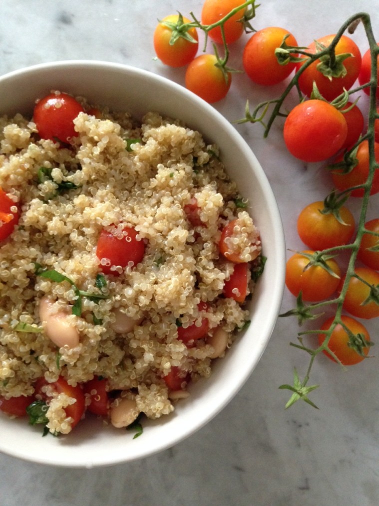 insalata di quinoa e pomodorini